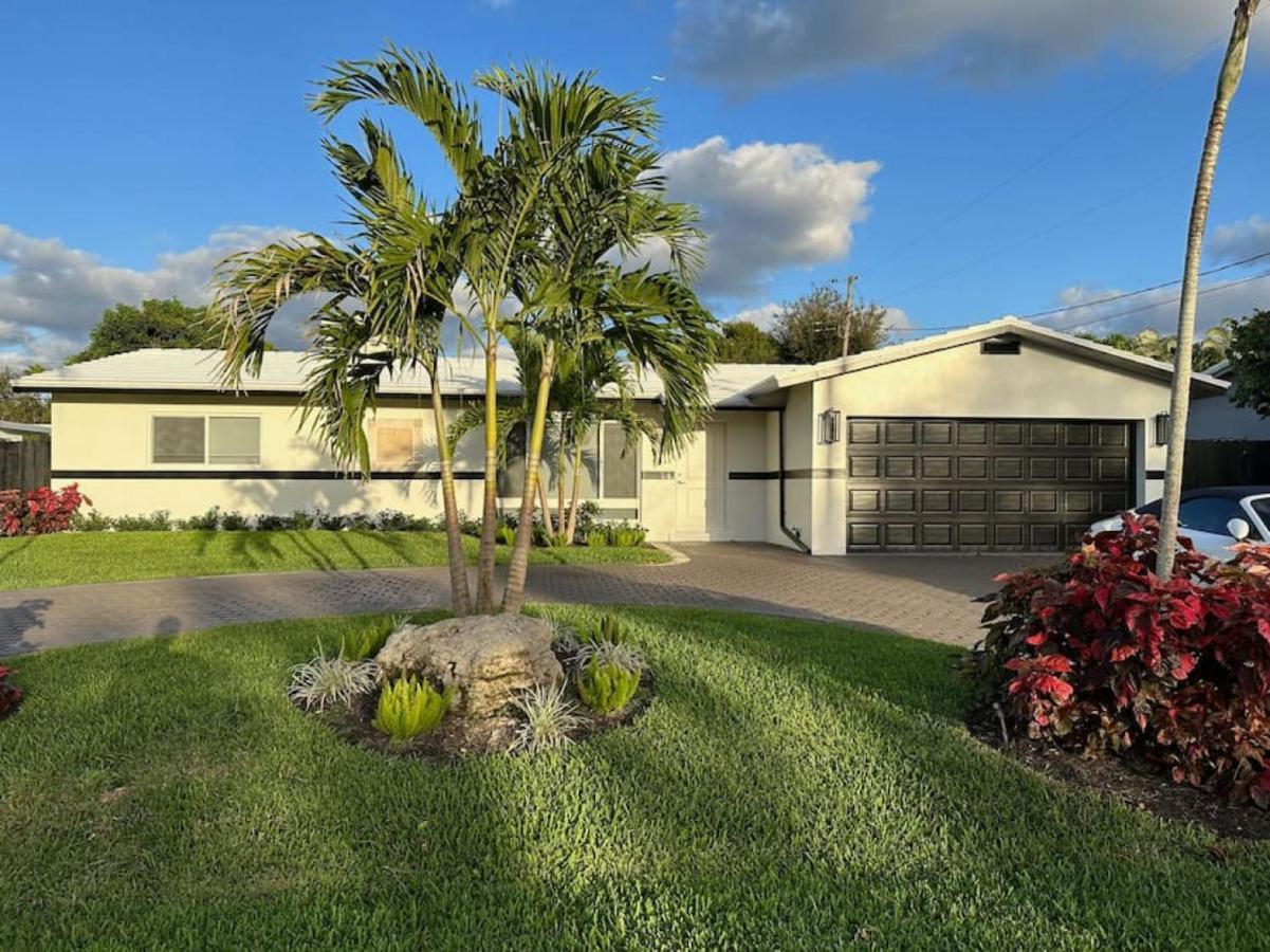 The Sun House - 3 Bed, 2 Bath, Private Pool, Fire Pit, Huge Backyard Villa Fort Lauderdale Buitenkant foto