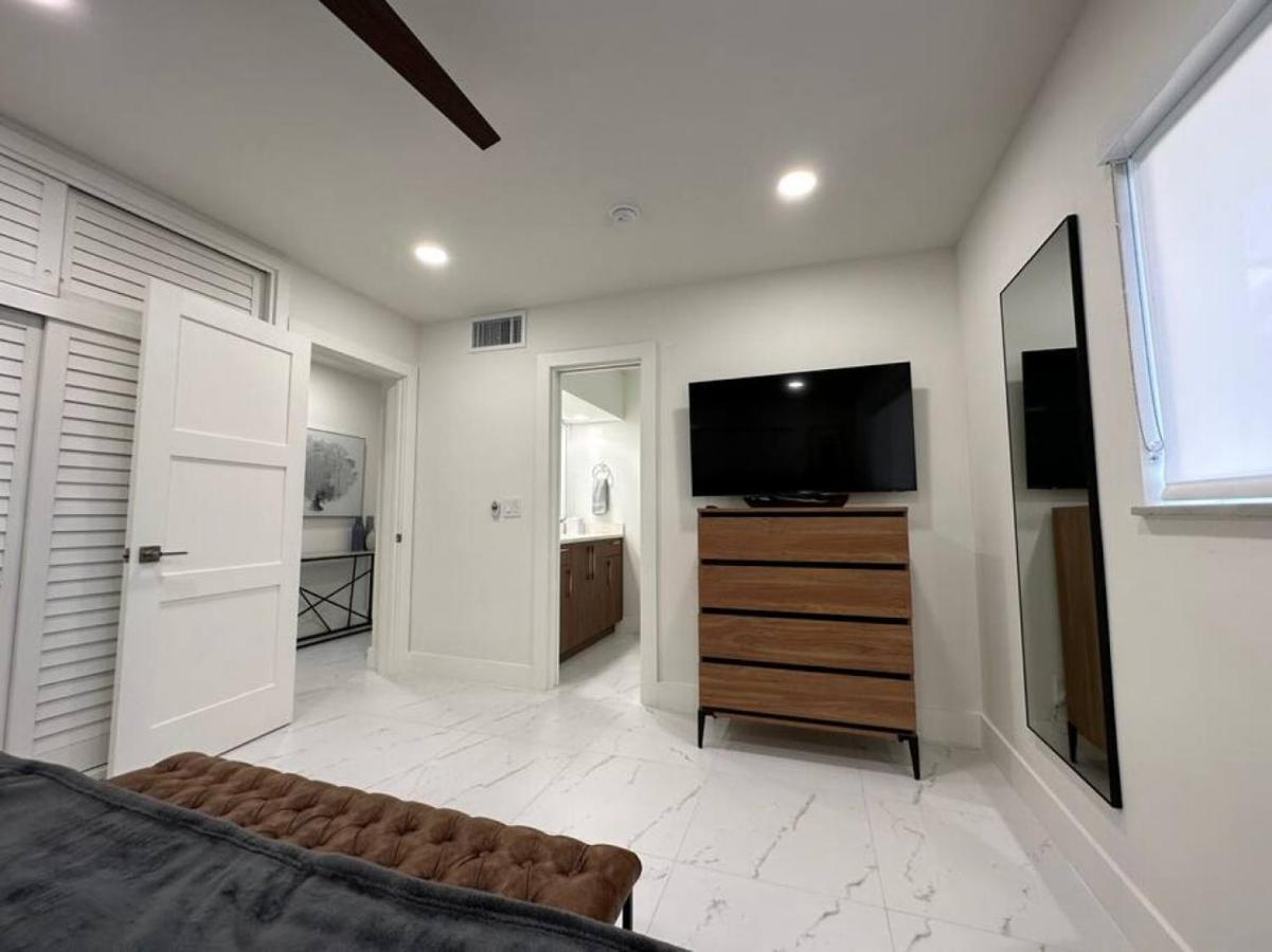 The Sun House - 3 Bed, 2 Bath, Private Pool, Fire Pit, Huge Backyard Villa Fort Lauderdale Buitenkant foto